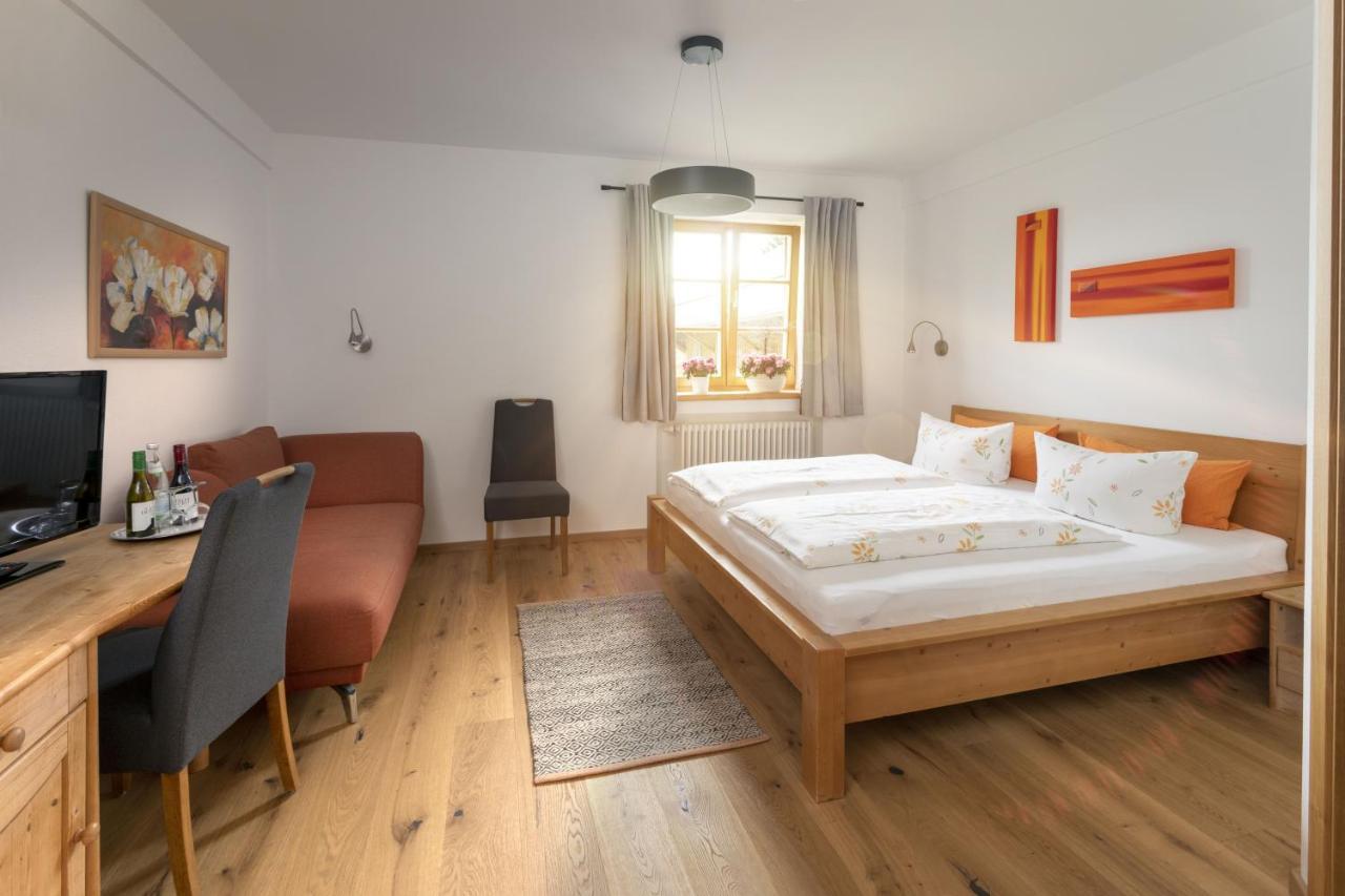 Pension Bernhardhof Otterfing Экстерьер фото