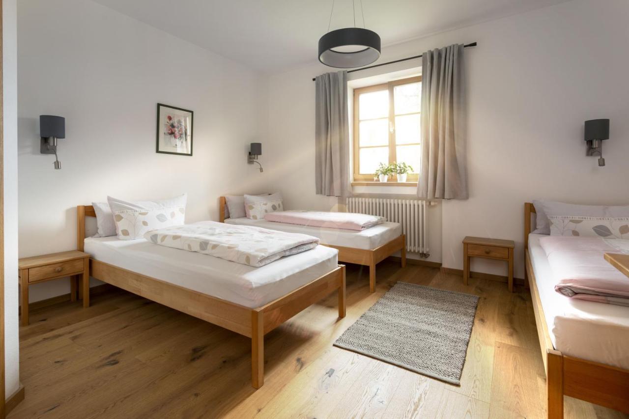 Pension Bernhardhof Otterfing Экстерьер фото