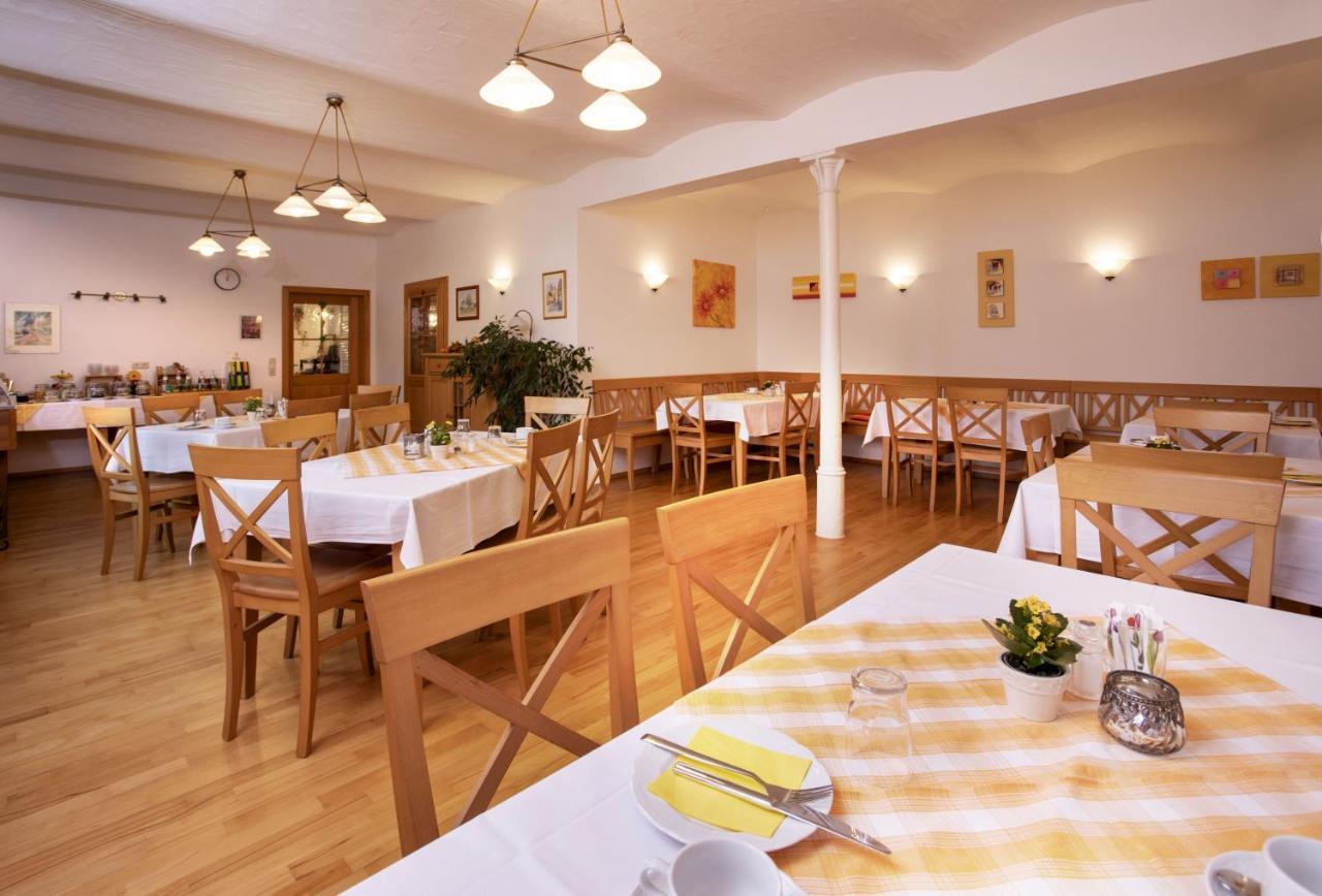 Pension Bernhardhof Otterfing Экстерьер фото