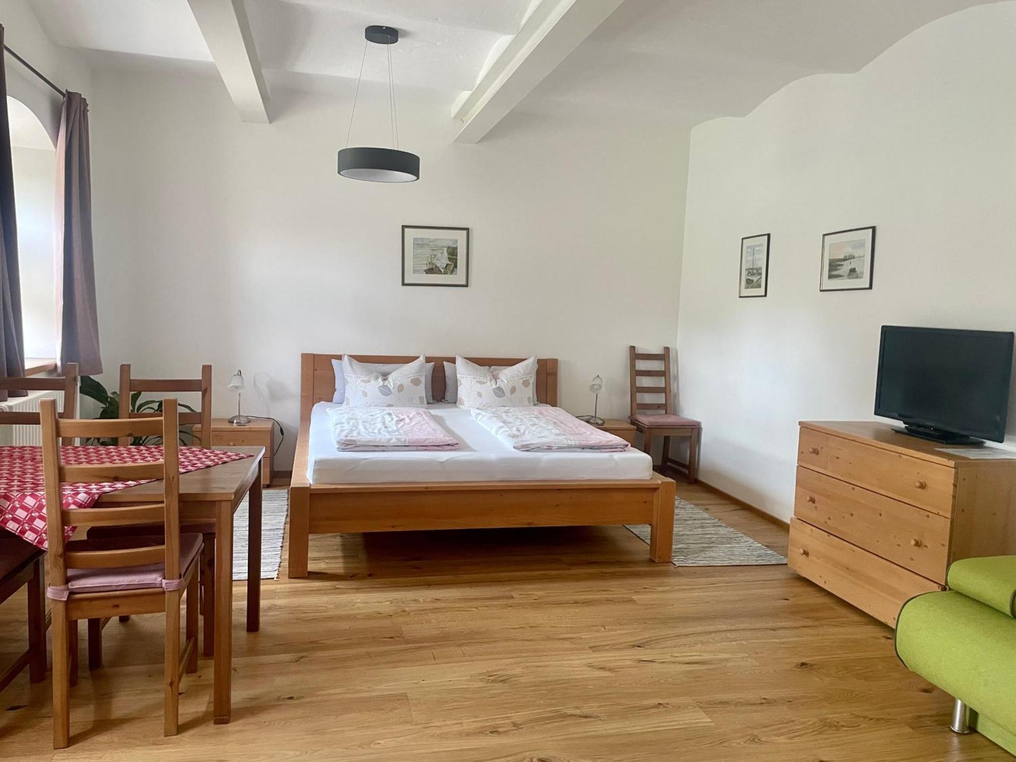 Pension Bernhardhof Otterfing Экстерьер фото